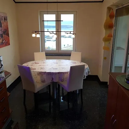 Krk - Kroatien - Direkt Am Wasser Apartment Cizici